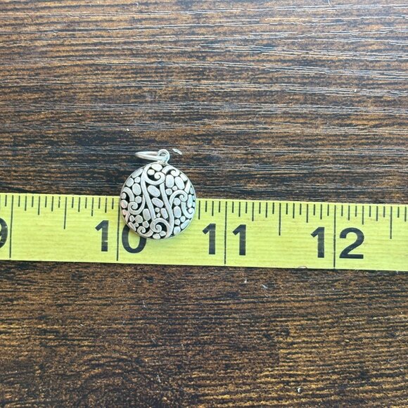 VTG Solid Sterling Silver 925 Scroll Design Circle Pendant Size 1" Length - Picture 7 of 8